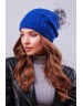 Жіноча шапка синього кольору з пишним пампоном