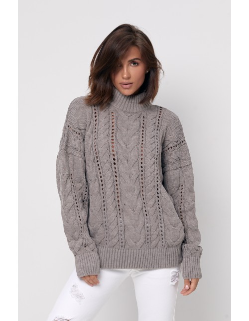 В'язаний жіночий светр кольору кави з ажурним візерунком