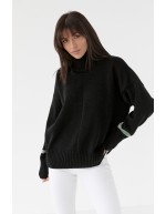 Стильный свитер черного цвета с воротником стойка