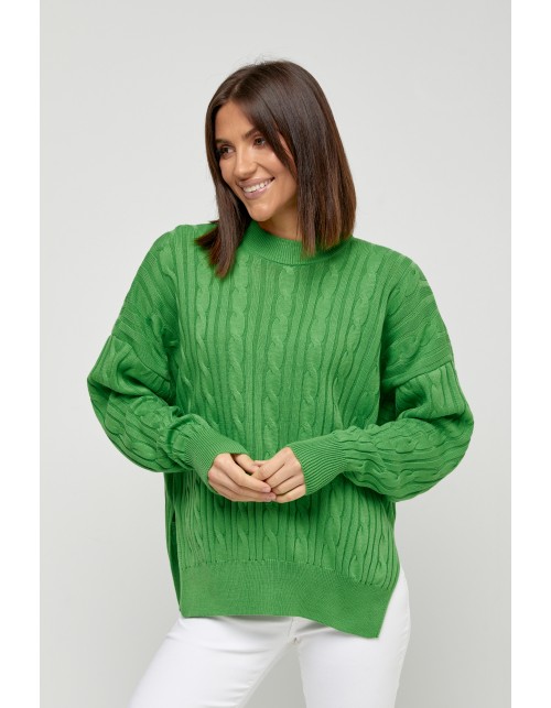 Жіночий светр зеленого кольору з в’язаними елементами та боковим розрізами