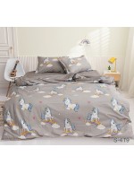 Постель двуспальная серого цвета с единорогами