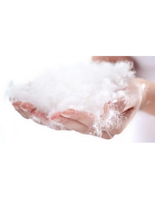 Ковдра полуторна білого кольору з візерунком і наповнювачем екопух