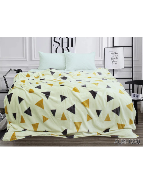 Плед белого цвета с геометрическими узорами (200х220 см.)