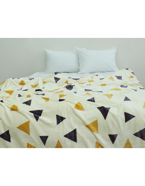 Плед белого цвета с геометрическими узорами (200х220 см.)