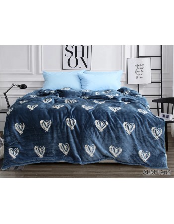 Плед серого цвета с сердцами 160х220