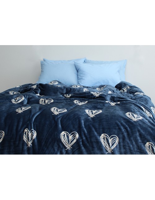 Плед серого цвета с сердцами (160х220 см.)