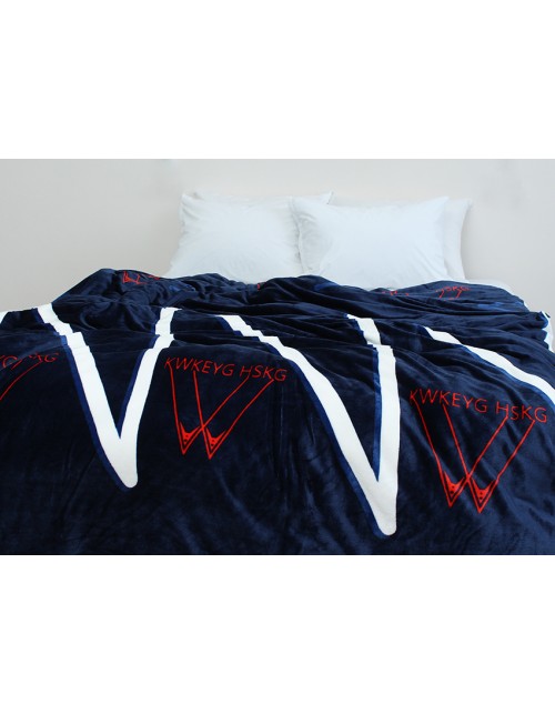 Плед темно синего цвета (200х220 см.)