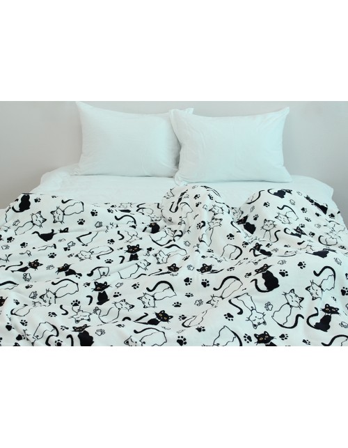 Плед белого цвета с кошечками (160х220 см.)