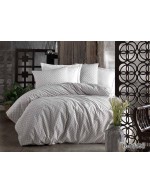 Постель полуторная серого цвета с принтом решетки