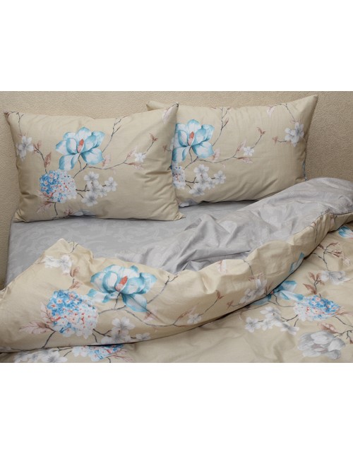 Полуторный комплект постельного белья бежевого цвета с цветами, Сатин люкс